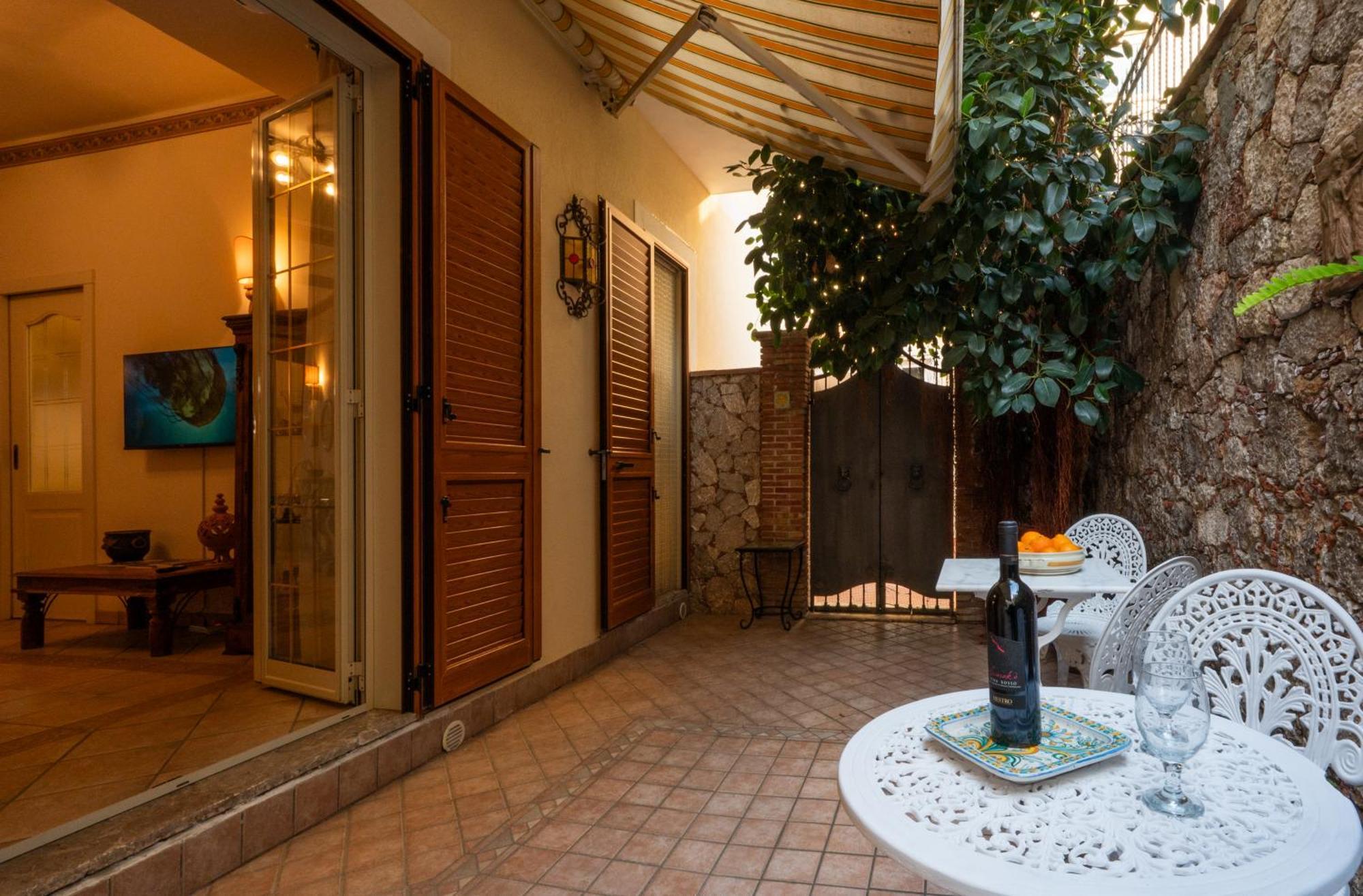 Casa D'Arte Taormina Apartment Luaran gambar